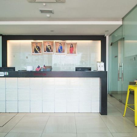 Hotel Ciq @ Wong Ah Fook Джохор-Бару Экстерьер фото